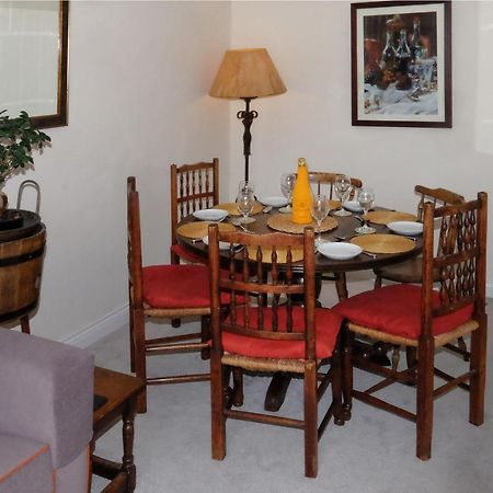 47 Wetherby Way, 3 Bedrooms, Sleeps 6, Easy Walk To Town, Parking, Self Catering, Great View Stratford-upon-Avon Ngoại thất bức ảnh